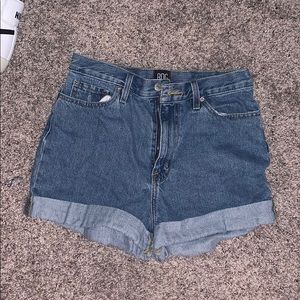 BDG High Waist Mom Short